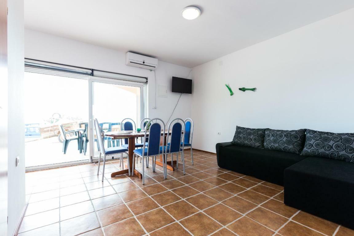 Apartmani Filip マンドレ エクステリア 写真