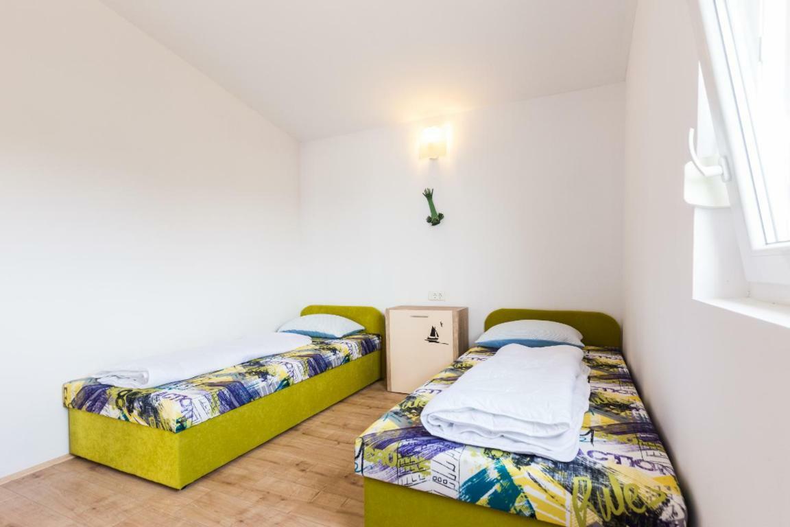 Apartmani Filip マンドレ エクステリア 写真