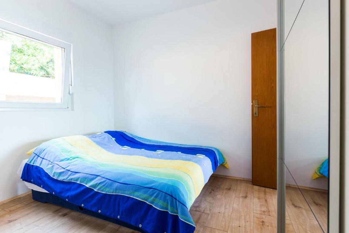 Apartmani Filip マンドレ エクステリア 写真